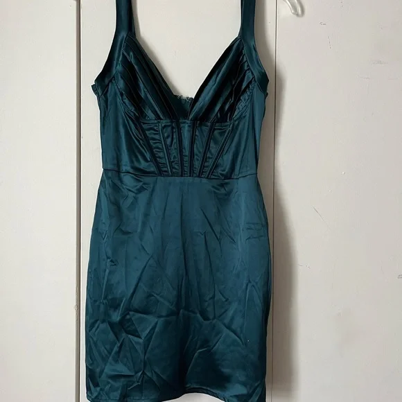 green and blue hoco dress ZAPAKA Women Dark Green Homecoming Dress with Beading Spaghetti Straps Backless Cocktail Dress, Dark Green / US22W